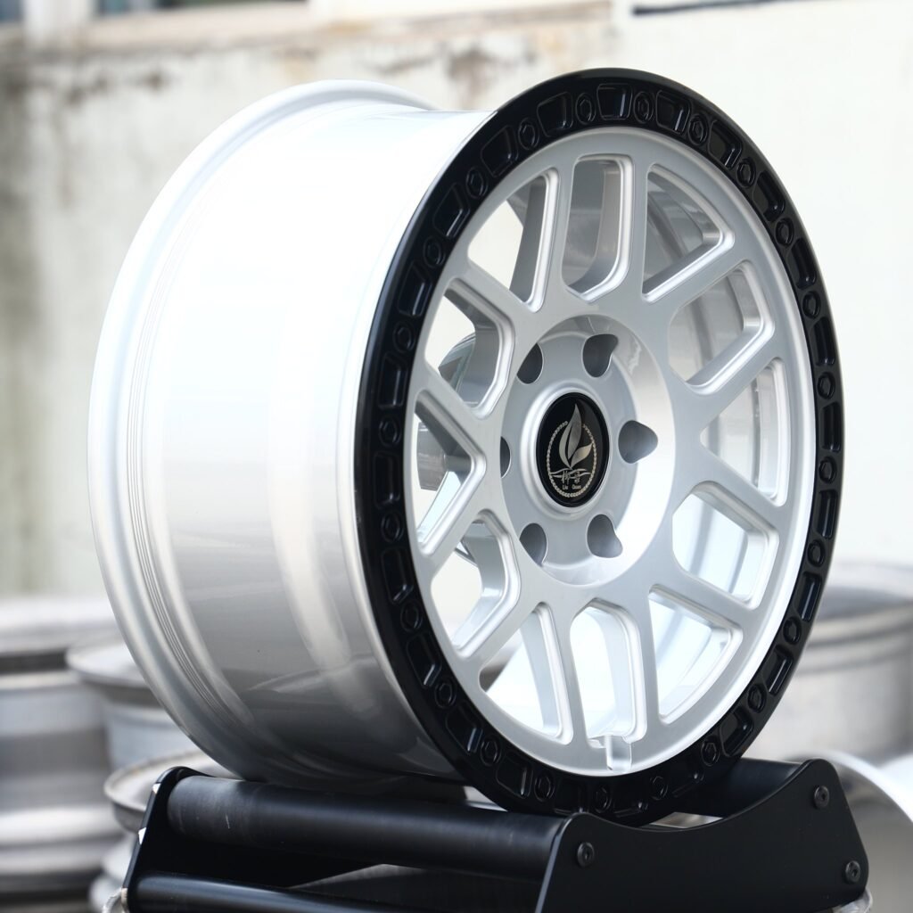 6x139.7 wheels – Silver / Gloss White / Gloss Black Exposed Bolt Detail, side view