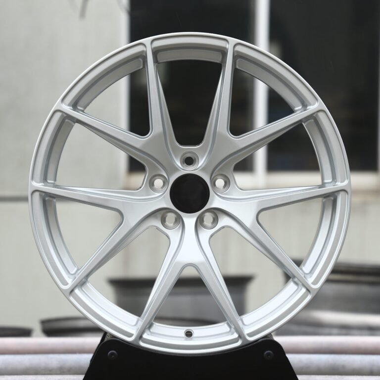 Toyota GR86 wheels – Silver / Gray / Bright Silver 5 Y-Spoke, front view