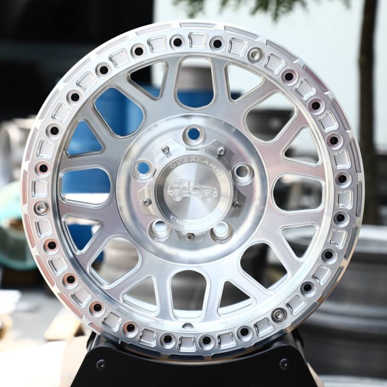 Toyota 4Runner wheels – Silver, front view