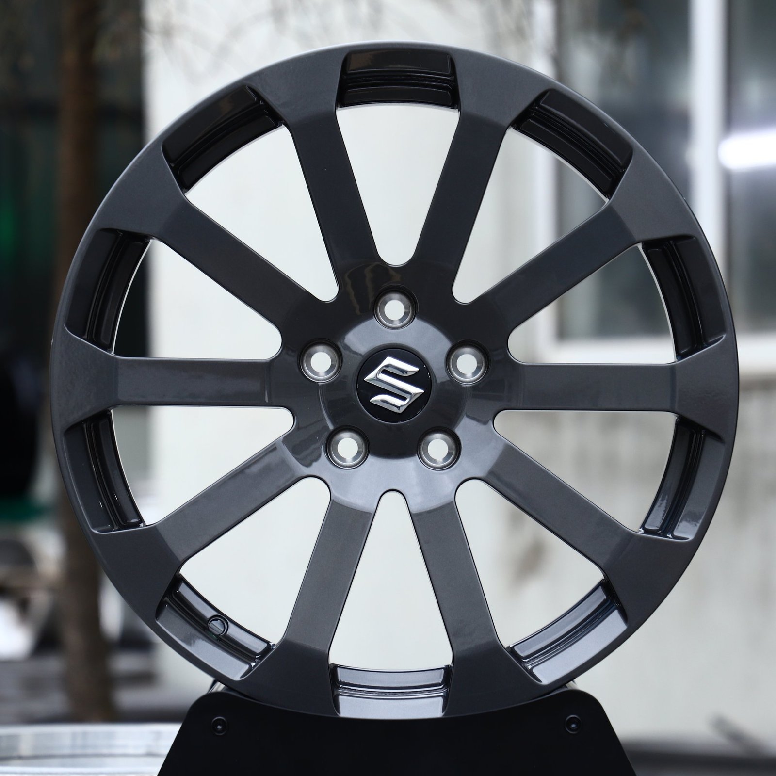 Suzuki Vitara wheels – Gunmetal 10-Spoke (Suzuki OEM-Style), front view