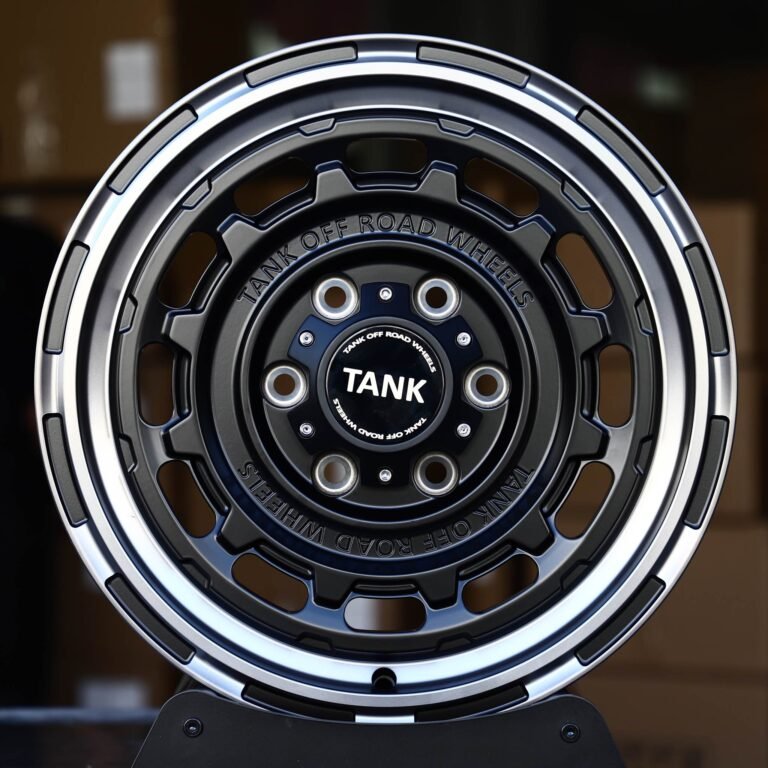 Tank 300 wheels – Matte Black Slotted Dish Polished Lip (Tank OEM-Style), front view
