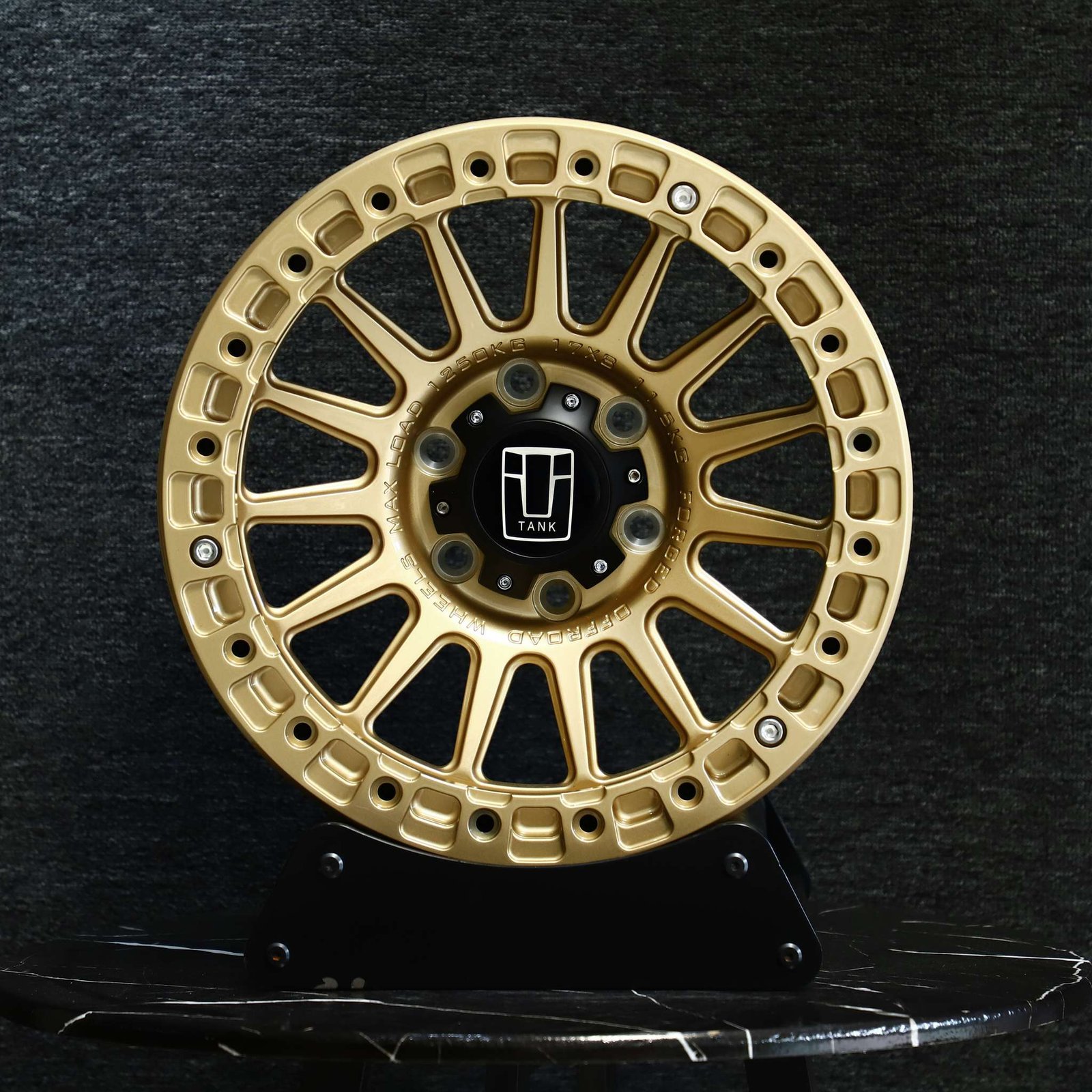 Tank 300 wheels – Bronze Gold, front view