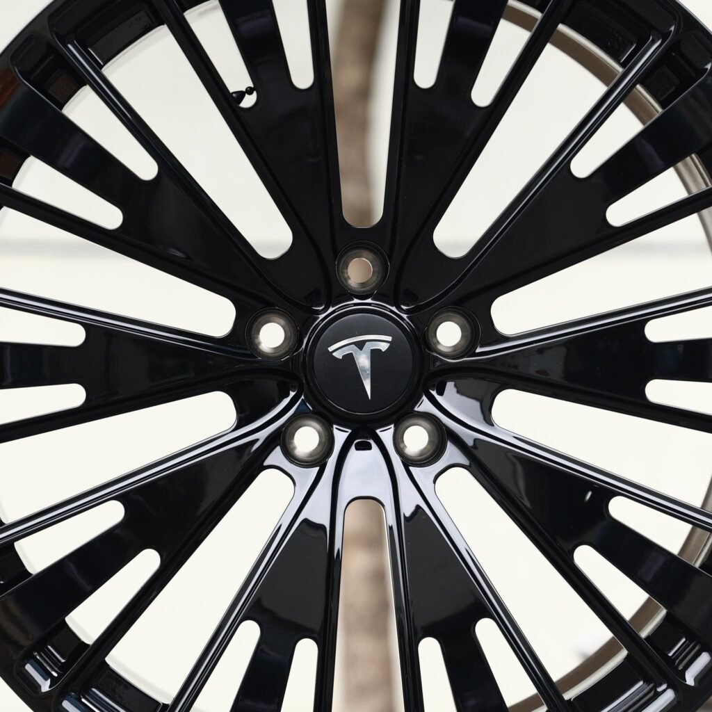 Tesla Model X wheels – Gloss Black Machined Multi-Spoke (Tesla OEM-Style), lip and barrel detail