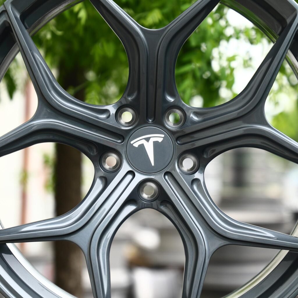 Tesla Model X wheels – Gunmetal 5 Y-Spoke (Tesla OEM-Style), lip and barrel detail