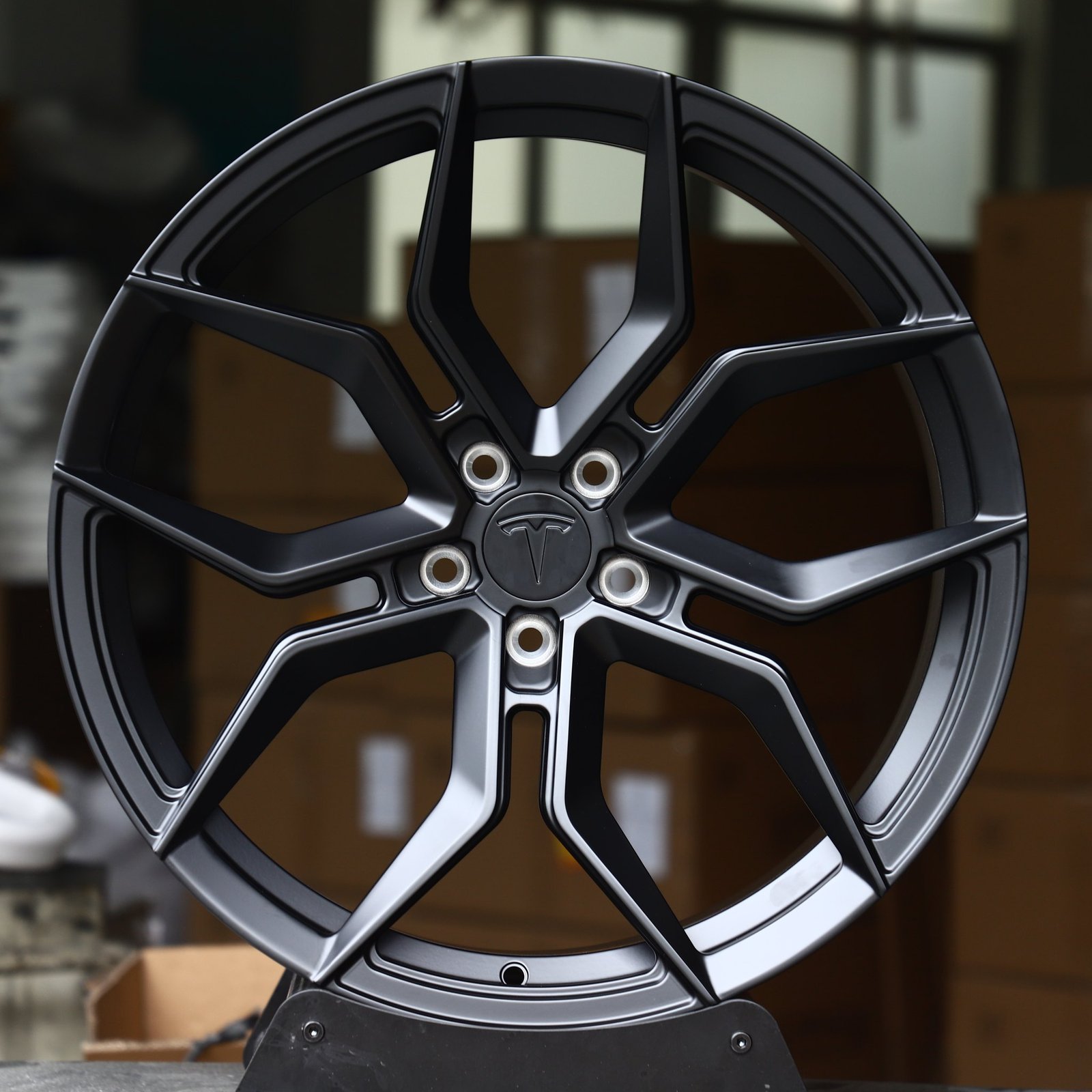 Tesla Model 3 wheels – Matte Black 5 Y-Spoke (Tesla OEM-Style), front view