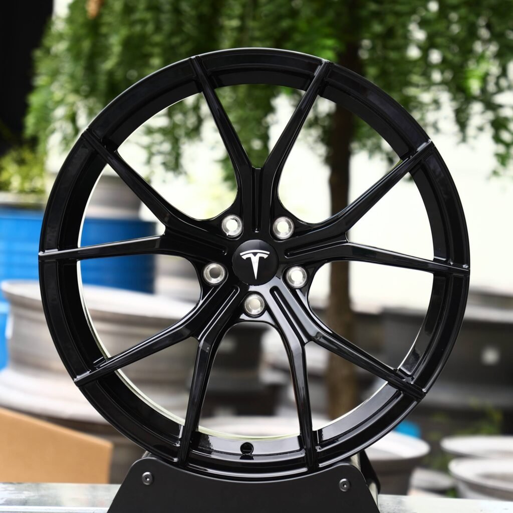 Tesla Style Gloss Black 5 Y-Spoke Forged Wheels - Tesla Model 3 / Tesla Model S Fitment (5-Lug) Monoblock forged wheel