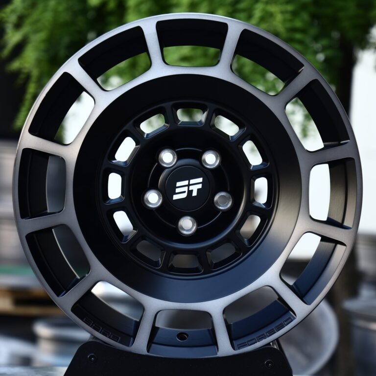 Toyota Land Cruiser wheels – Black / Machined 12-Window Dish, front view