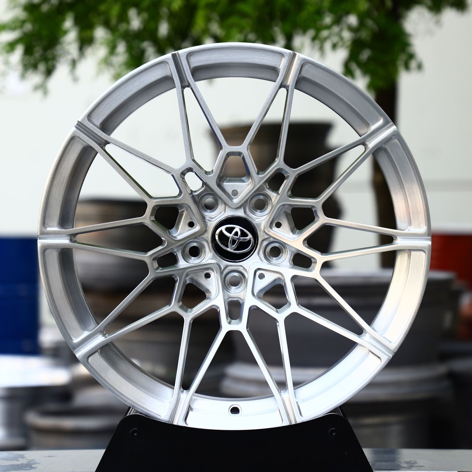 Toyota GR86 wheels – Brushed Silver Mesh Multi-Spoke (Toyota OEM-Style), front view