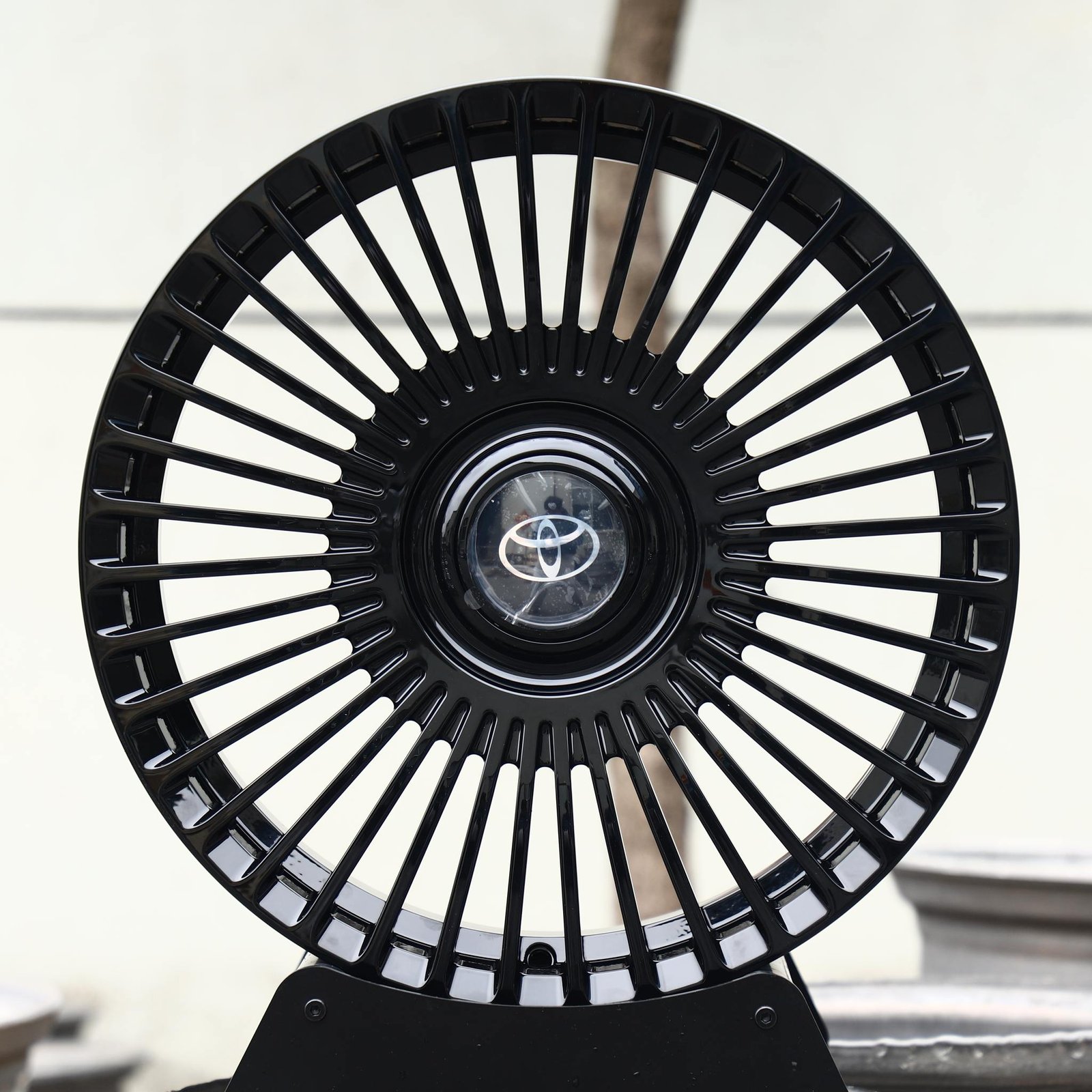 Toyota Camry wheels – Gloss Black Turbine Multi-Spoke (Toyota OEM-Style), front view