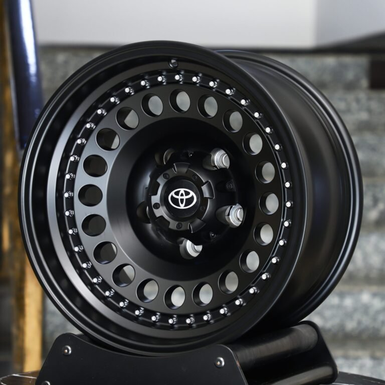 Toyota 4Runner wheels – Gloss Black Full-Face Ring, front view