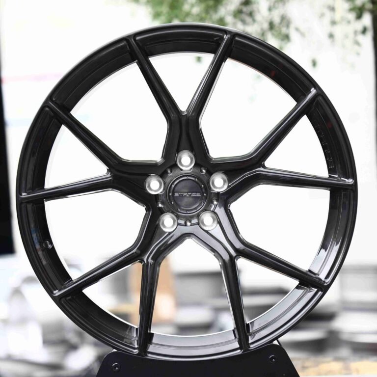 Tesla Model 3 wheels – Transparent Black Petal, front view