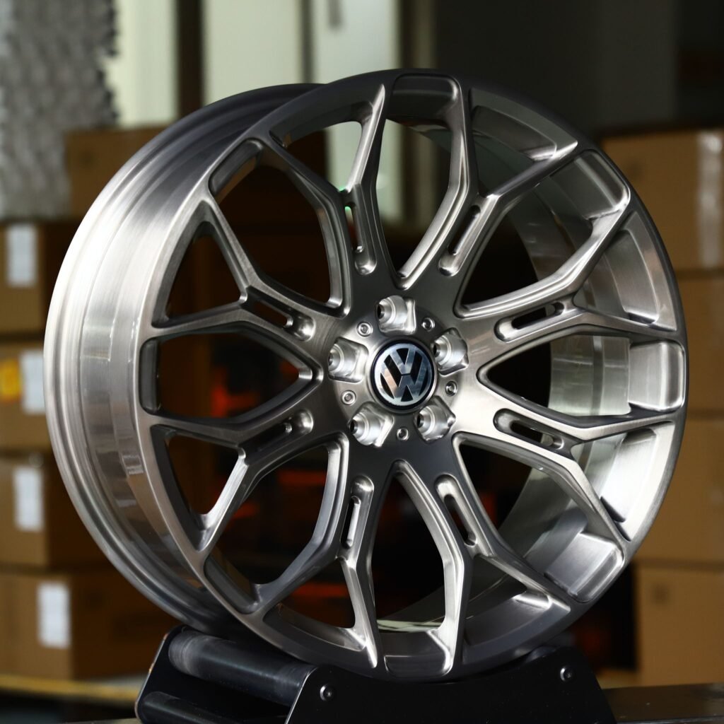 Volkswagen Passat wheels – Transparent Black Petal, angled view