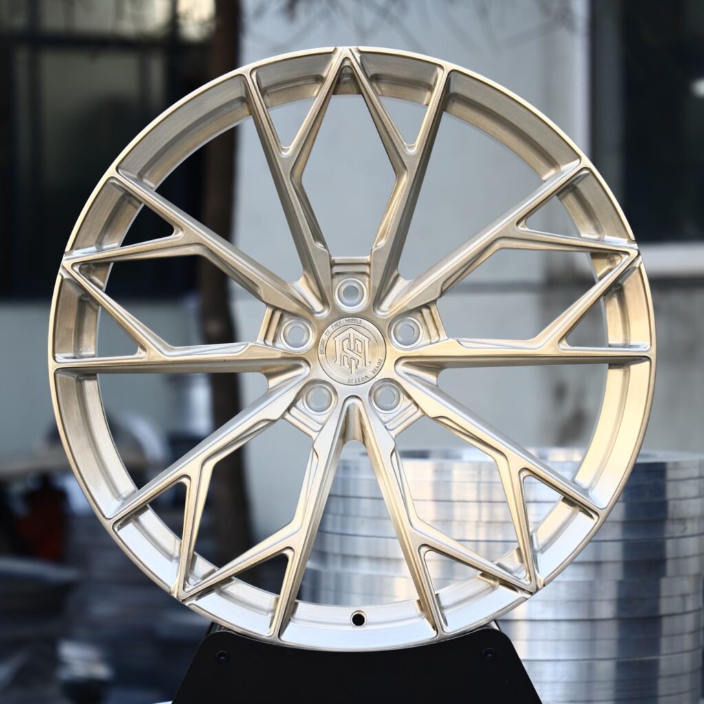 Porsche 911 wheels – Transparent Gold 10 Y-Spoke, front view