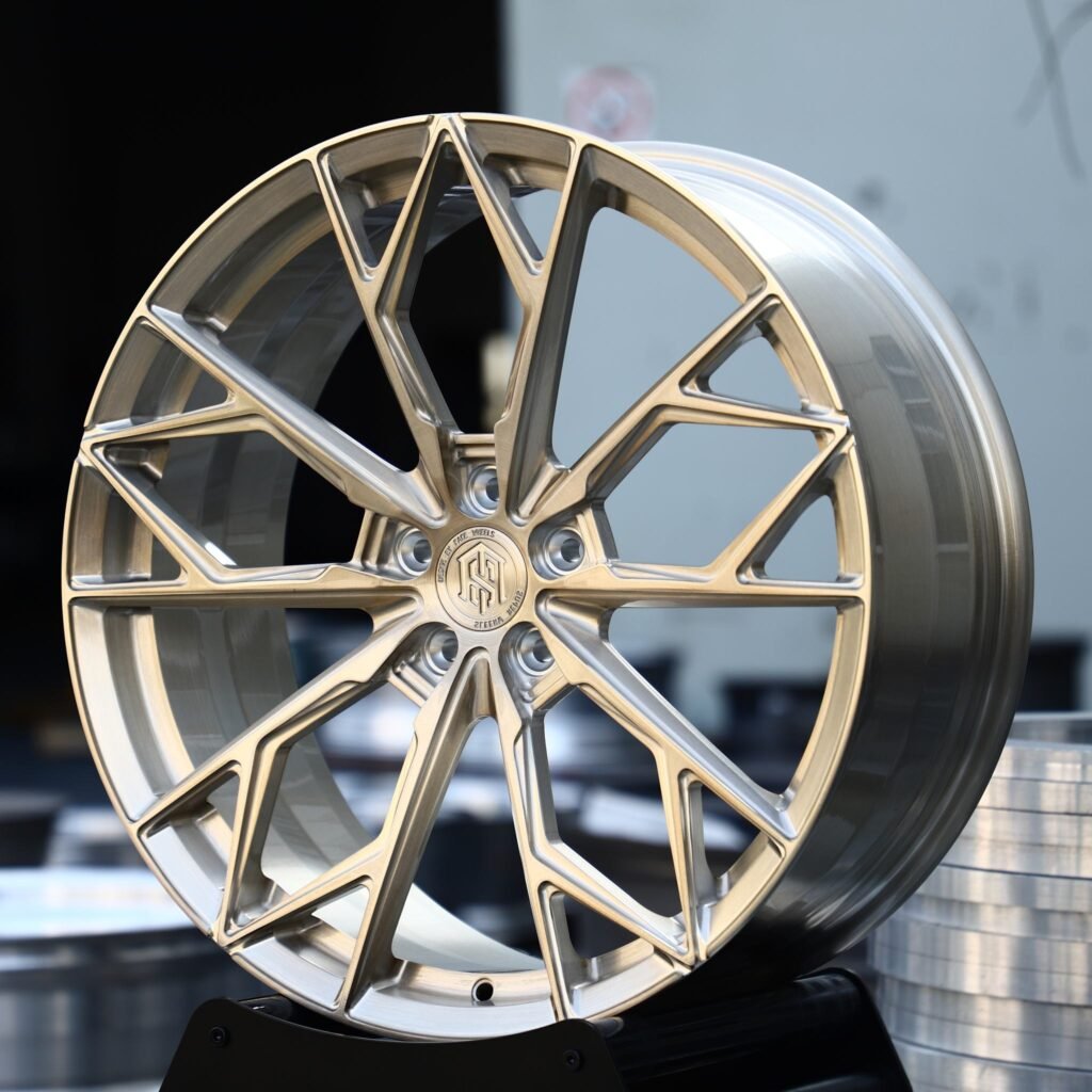 BMW M3 wheels – Transparent Gold 10 Y-Spoke, angled view