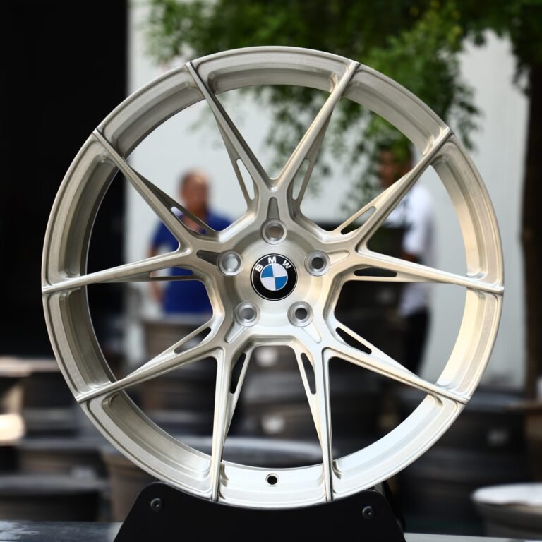 Toyota GR86 wheels – Transparent Gold 5 Y-Spoke, front view
