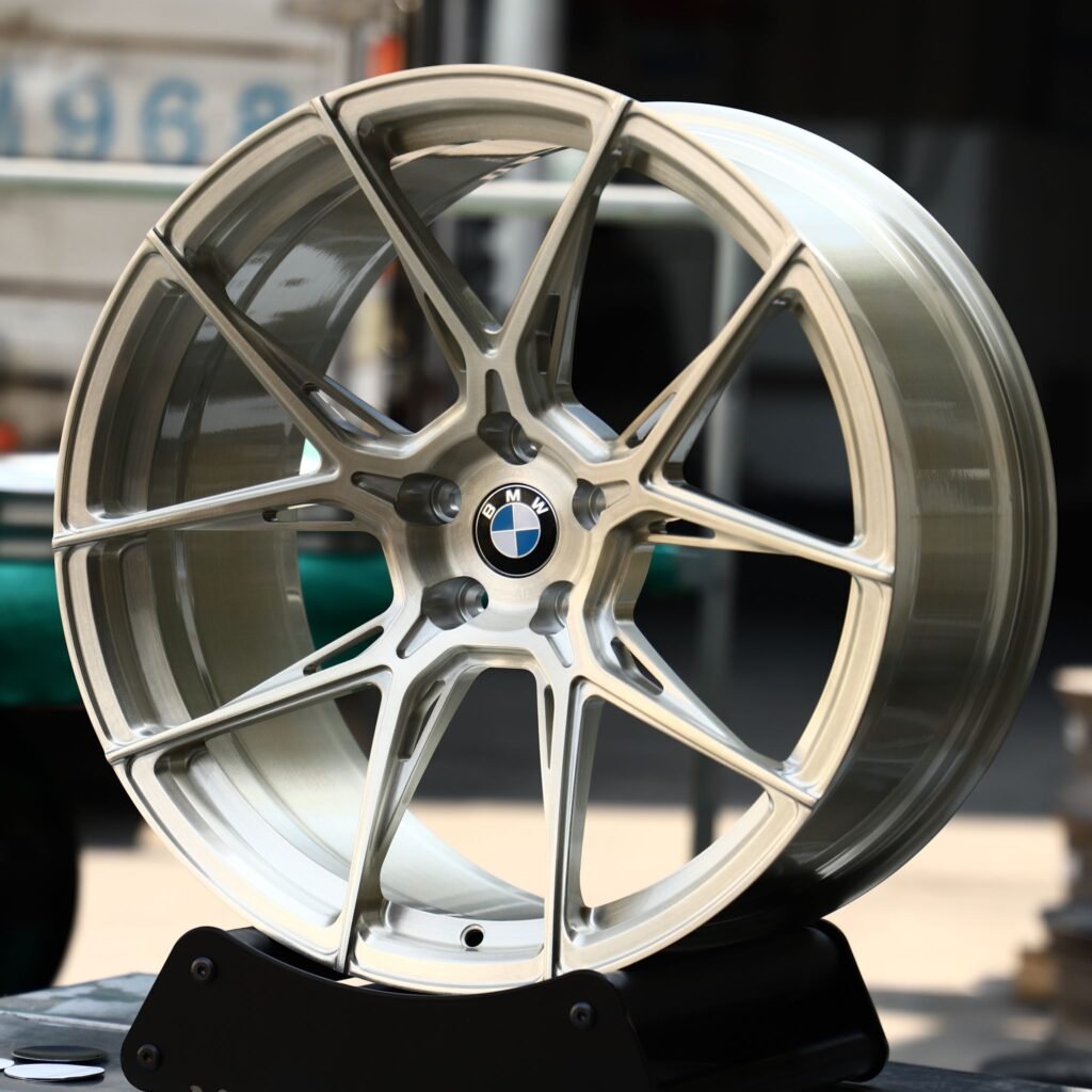BMW M4 F82 wheels – Transparent Gold 5 Y-Spoke (BMW OEM-Style), angled view