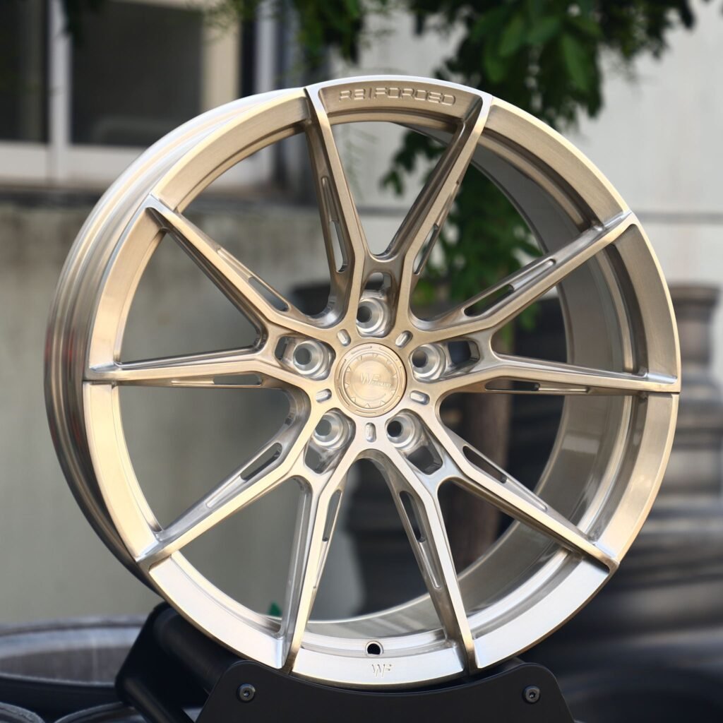 BMW M3 G80 wheels – Transparent Gold 5 Y-Spoke Side-Milled, angled view