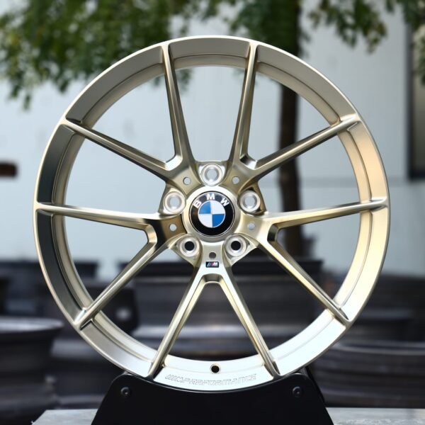 BMW M3 wheels – Transparent Gold Custom (BMW Style 763M), front view