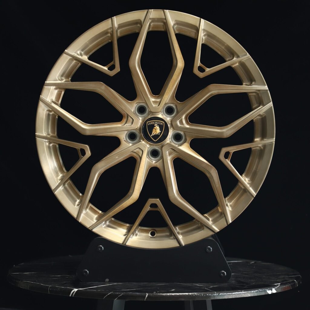 Lamborghini Huracan wheels – Transparent Gold Petal, front view