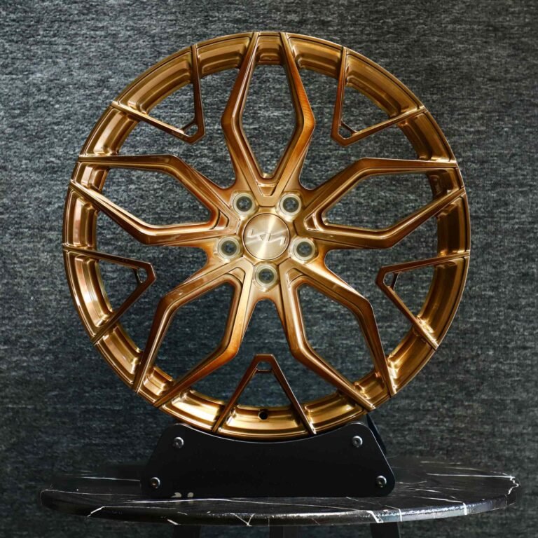 Porsche 911 wheels – Transparent Gold Petal, front view