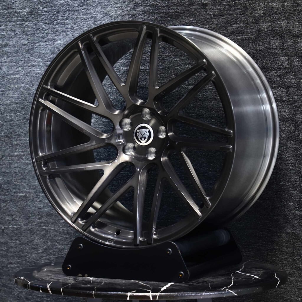 BMW M3 F80 wheels – Transparent Gray 10 Y-Spoke Concave, lip and barrel detail