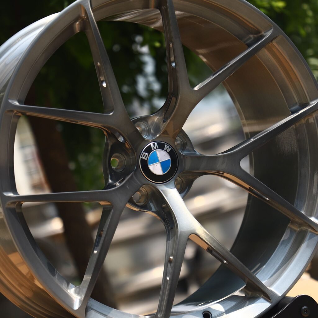 Audi A4 B9 wheels – Transparent Gray Custom, lip and barrel detail