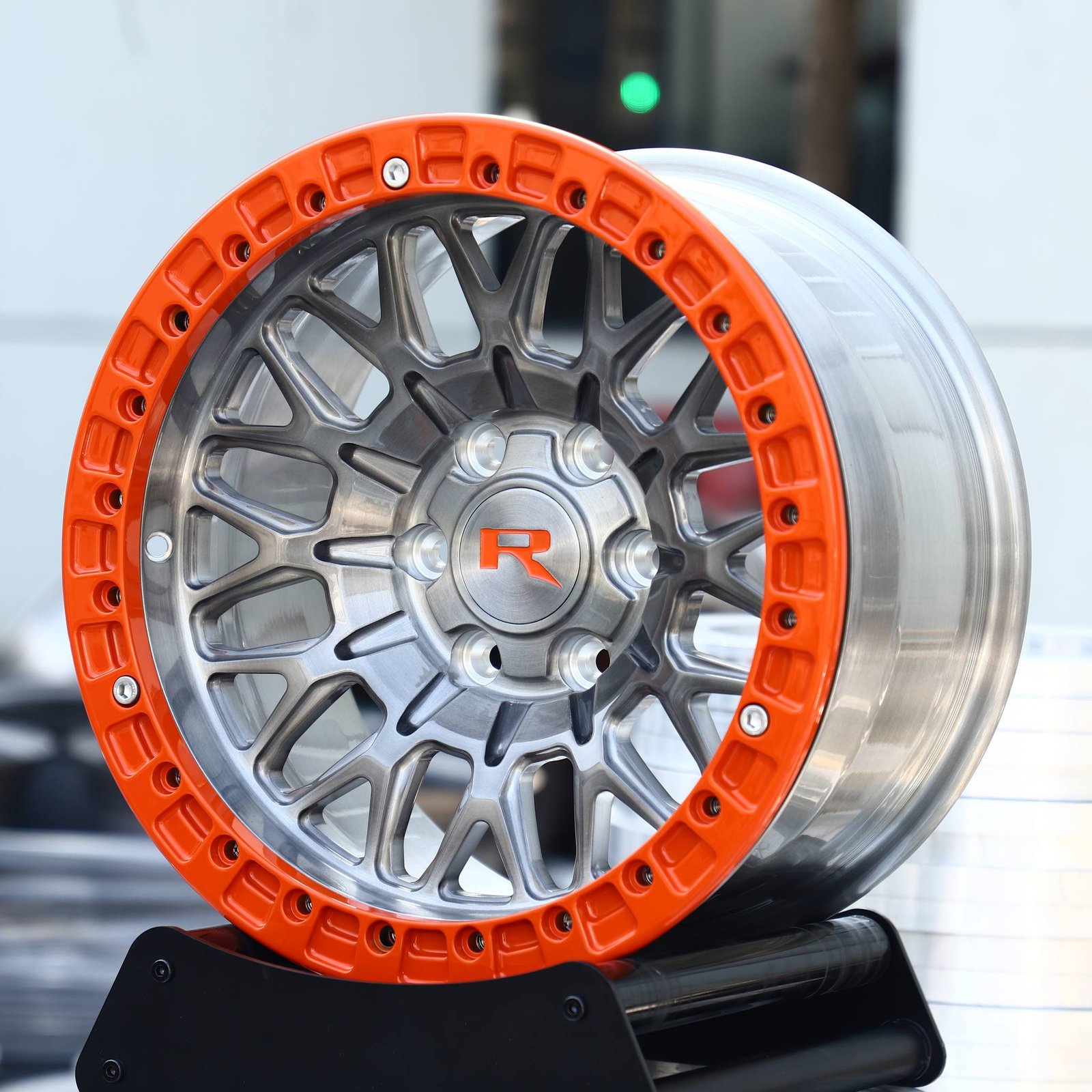 Jeep Wrangler wheels – Transparent Orange / Brushed Mesh, front view