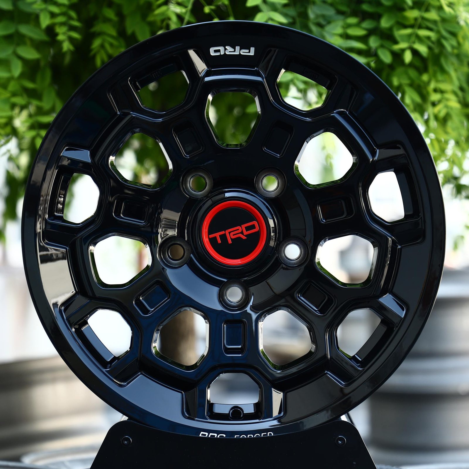 Toyota Tacoma wheels – Gloss Black Hex-Window (TRD-Style), front view