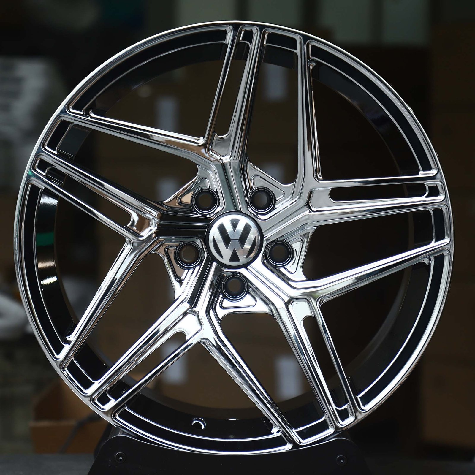 Volkswagen Golf wheels – Chrome Twin 5-Spoke (Volkswagen OEM-Style), front view