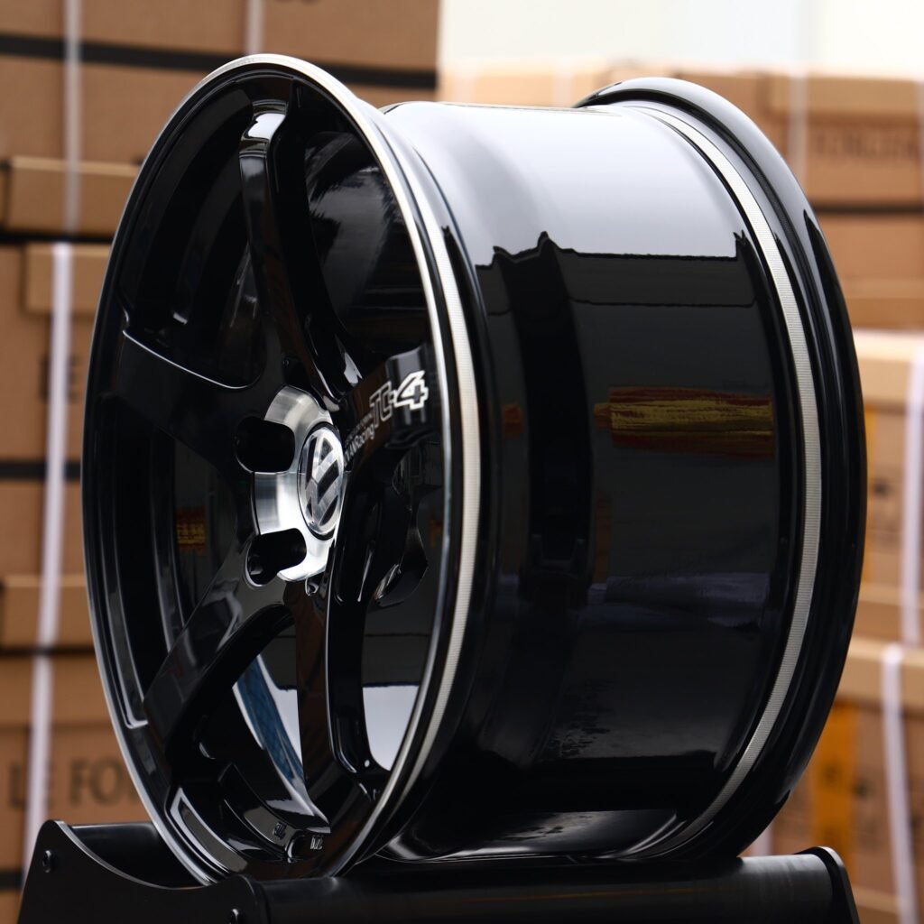 5x112 wheels – Gloss Black 5-Spoke Machined Deep Lip (Volkswagen OEM-Style), side view