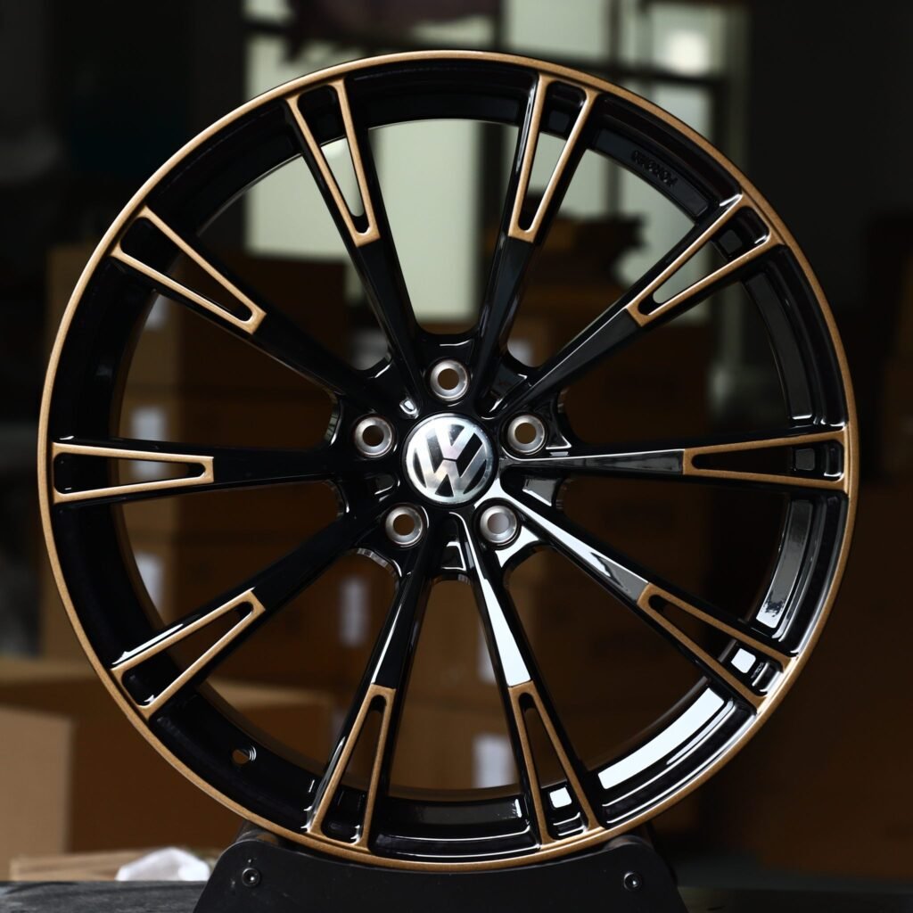 Volkswagen Golf wheels – Gloss Black Machined 10 Y-Spoke (Volkswagen OEM-Style), front view
