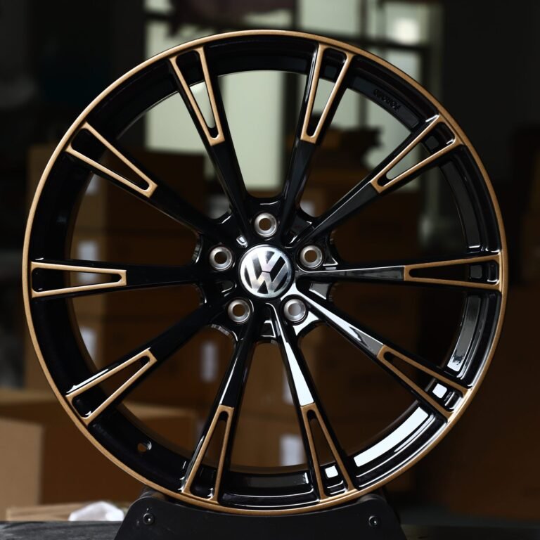 Volkswagen Golf wheels – Gloss Black Machined 10 Y-Spoke (Volkswagen OEM-Style), front view