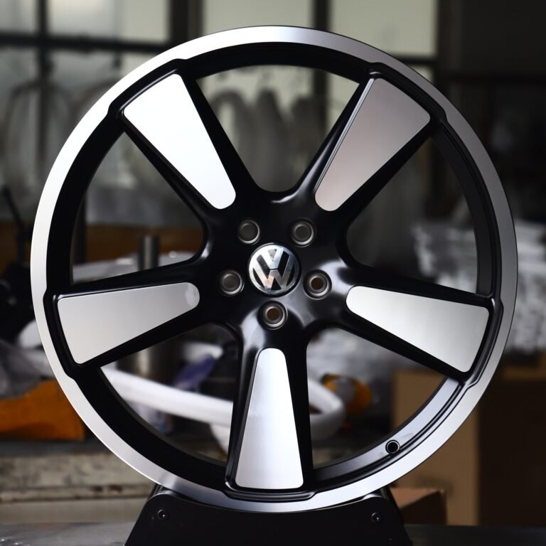 Volkswagen Golf wheels – Black / Machined Curved 5-Spoke (Volkswagen OEM-Style), front view
