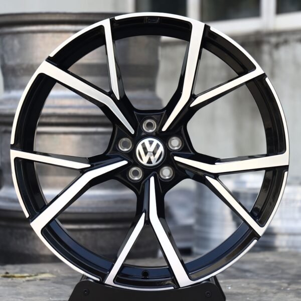 Volkswagen Golf wheels – Black / Machined 5 Twin-Spoke (Volkswagen OEM-Style), front view