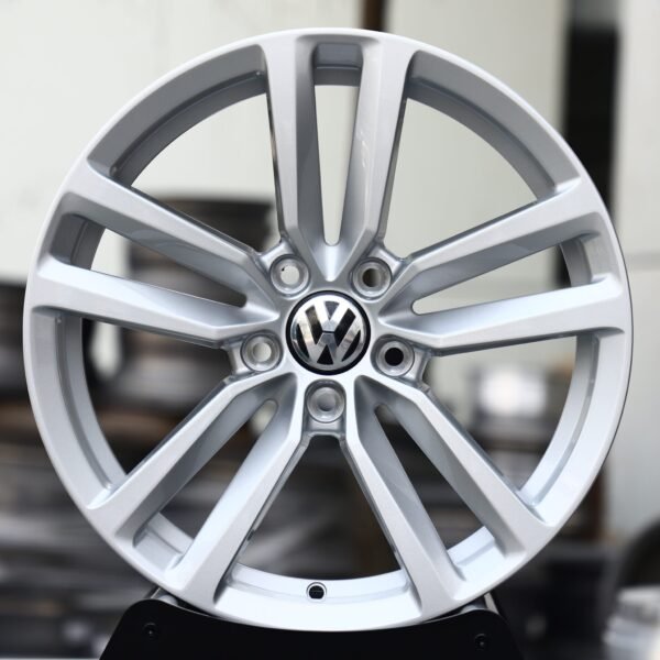 Volkswagen Golf wheels – Brushed Silver 5 Twin-Spoke (Volkswagen OEM-Style), front view