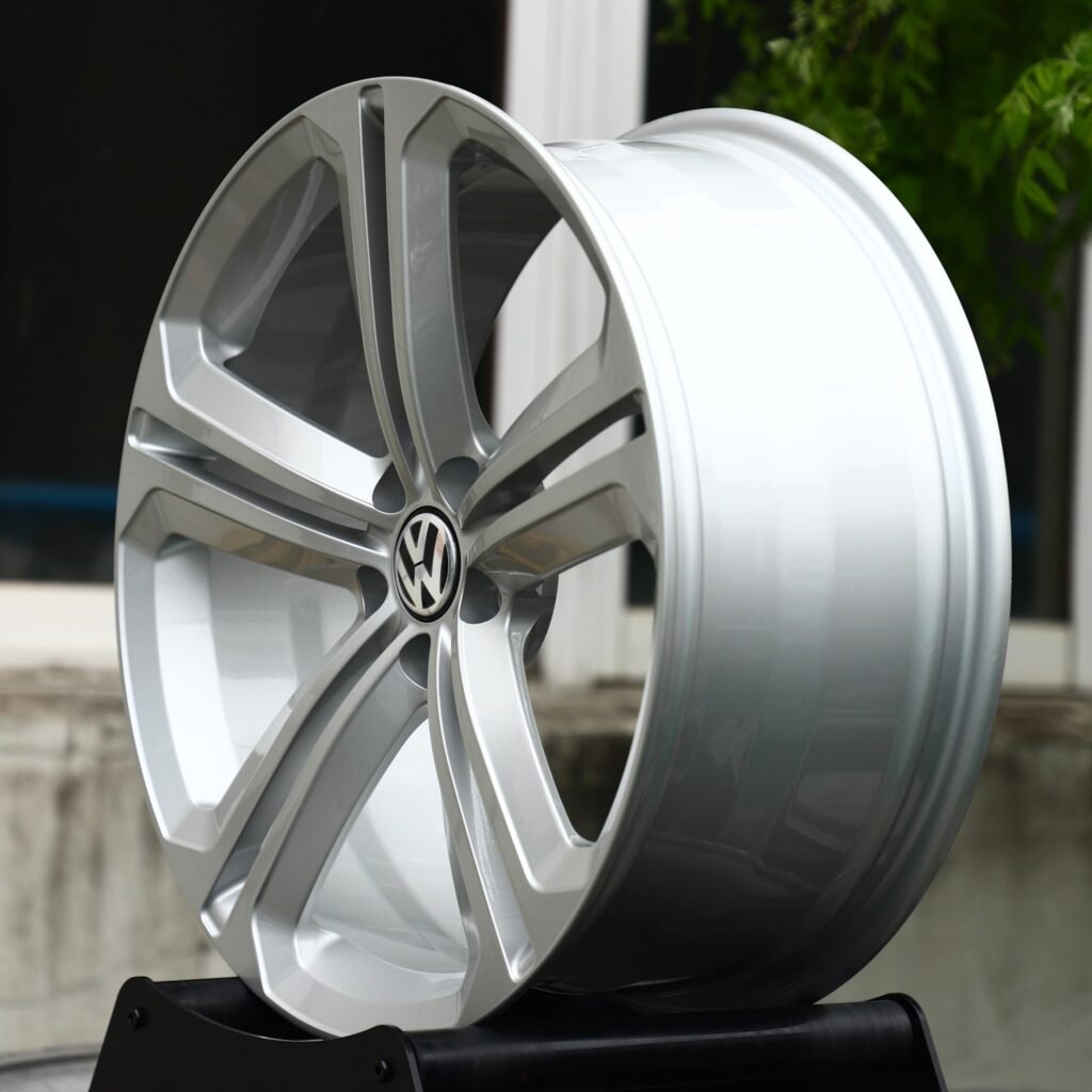 5x112 wheels – Hyper Silver Twin 5-Spoke (Volkswagen OEM-Style), side view