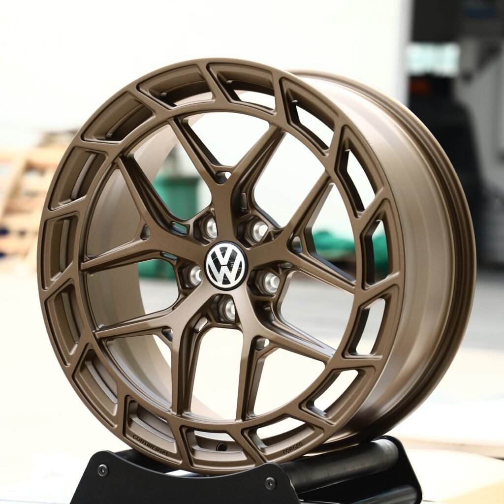 Volkswagen Passat wheels – Bronze Double-Ring, angled view