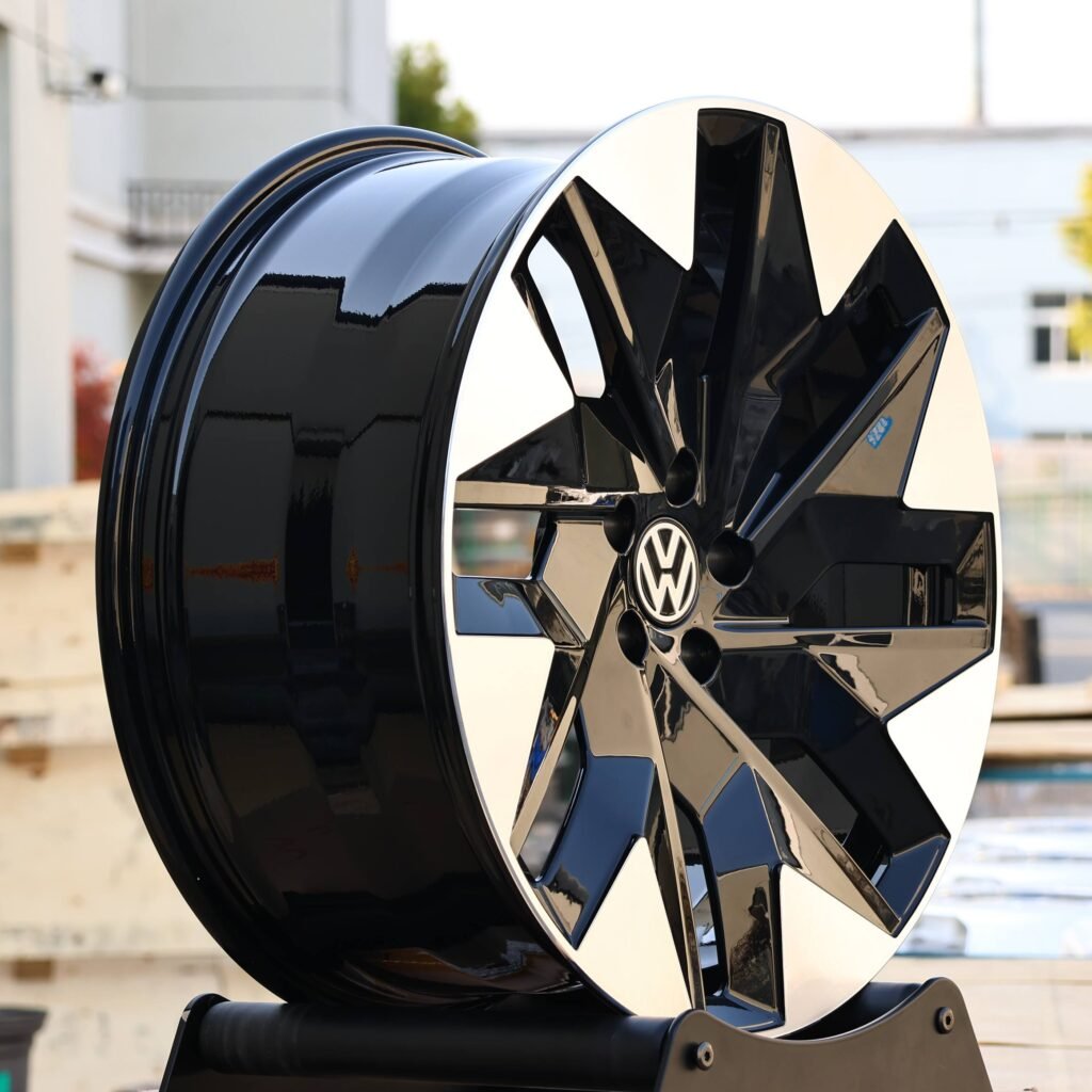 Volkswagen Style Matte Silver 5-Spoke Machined Face Forged Wheels - Volkswagen Passat / Volkswagen Tiguan Fitment (5-Lug) view 4