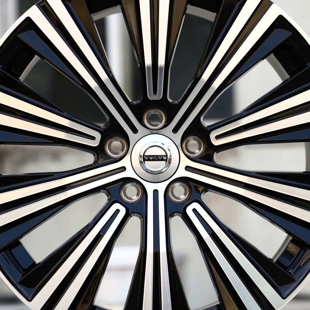 Volvo S60 wheels – Gloss Black / Machined Multi-Spoke (Volvo OEM-Style), lip and barrel detail