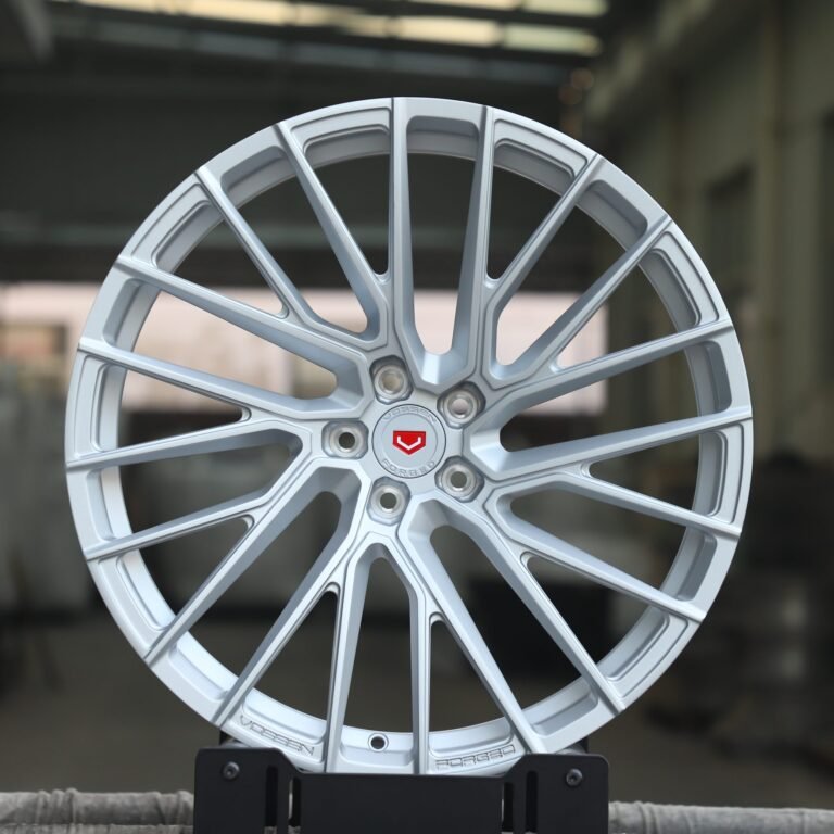 Tesla Model Y wheels – Vossen Bright Silver 10 Y-Spoke, front view