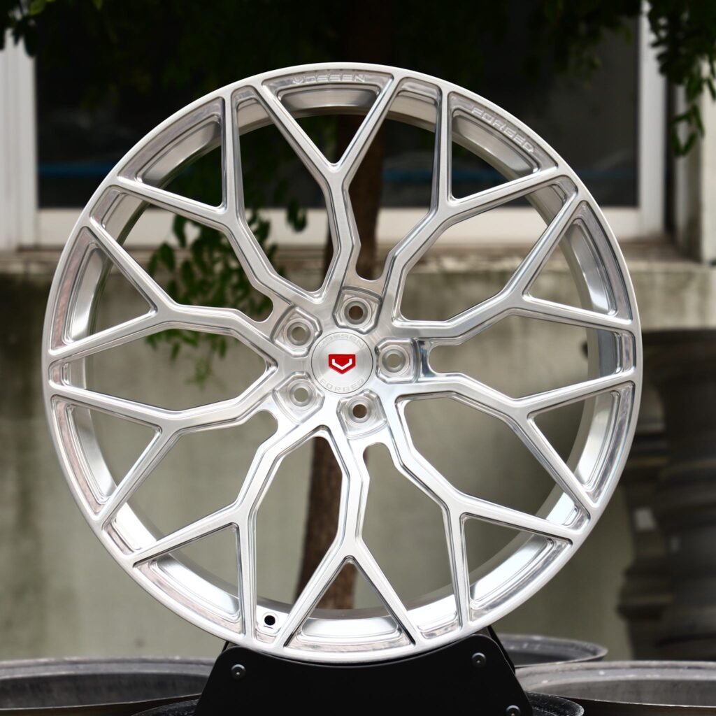 Tesla Model 3 wheels – Bright Silver 10 Y-Spoke (Vossen HF-2-Style), front view