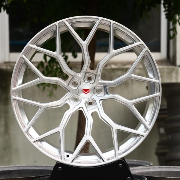 Tesla Model 3 wheels – Bright Silver 10 Y-Spoke (Vossen HF-2-Style), front view