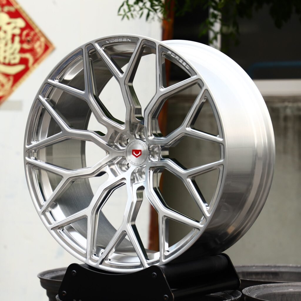 Audi A5 wheels – Bright Silver 10 Y-Spoke (Vossen HF-2-Style), angled view
