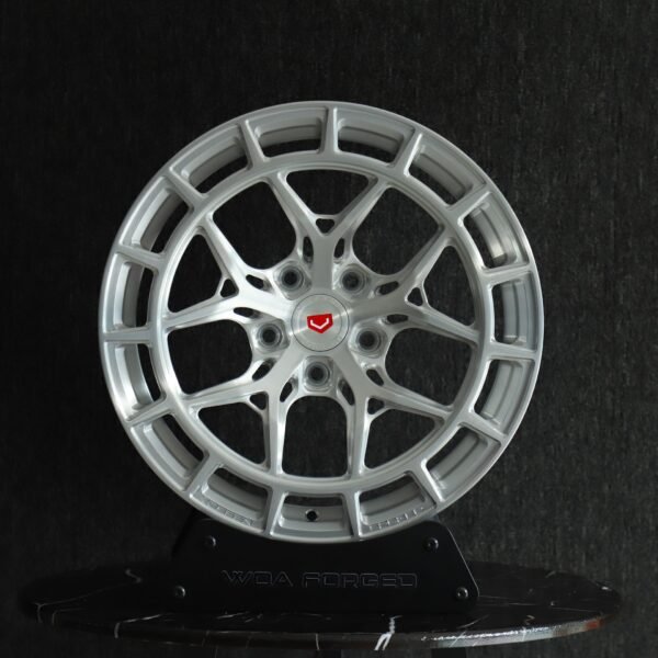 Tesla Model Y wheels – Vossen Bright Silver 5 Y-Spoke Brushed Double-Ring, front view