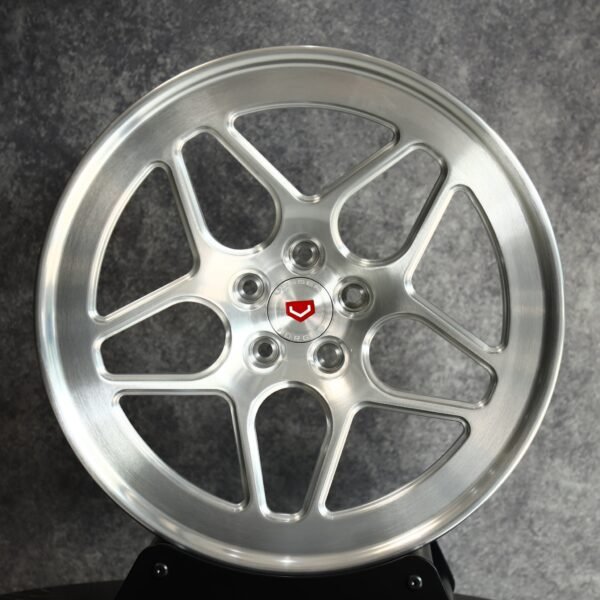 Vossen Bright Silver Wide Lip Forged Wheels – Tesla Model Y / Ford Mustang, front view