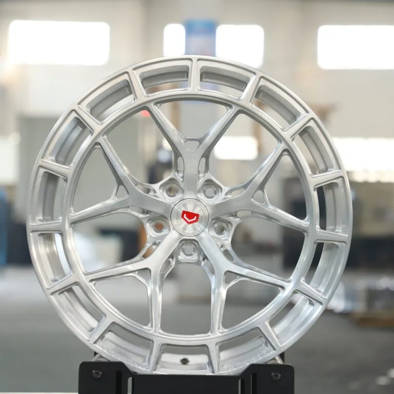 Tesla Model Y wheels – Brushed Silver 5-Spoke (Vossen LC3-01T-Style), front view