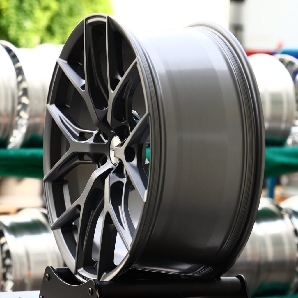 Tesla Model Y wheels – Side-Milled Mirror Milled (Vossen HF-5-Style), angled view