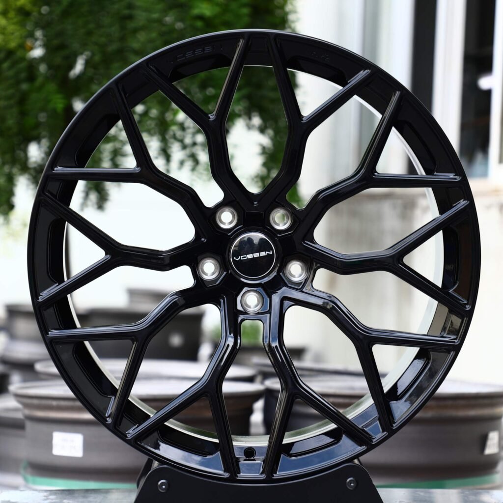Vossen Gloss Black 10 Y-Spoke Forged Wheels - Audi A6 / BMW 5 Series Fitment (5-Lug) Monoblock forged wheel