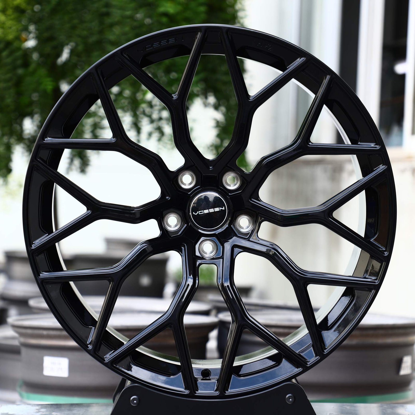Vossen HF-2-Style Gloss Black 10 Y-Spoke Forged Wheels – Tesla Model 3 / Audi A5, front view