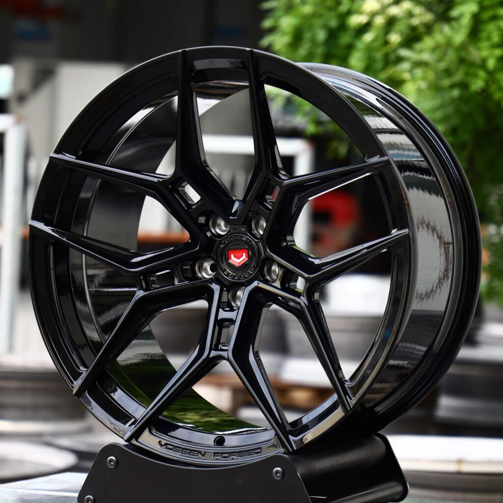 Tesla Model Y wheels – Gloss Black 5 Y-Spoke (Vossen HF-5-Style), angled view